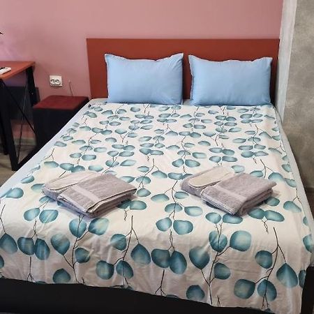 Lux Apartment Монтана Екстериор снимка