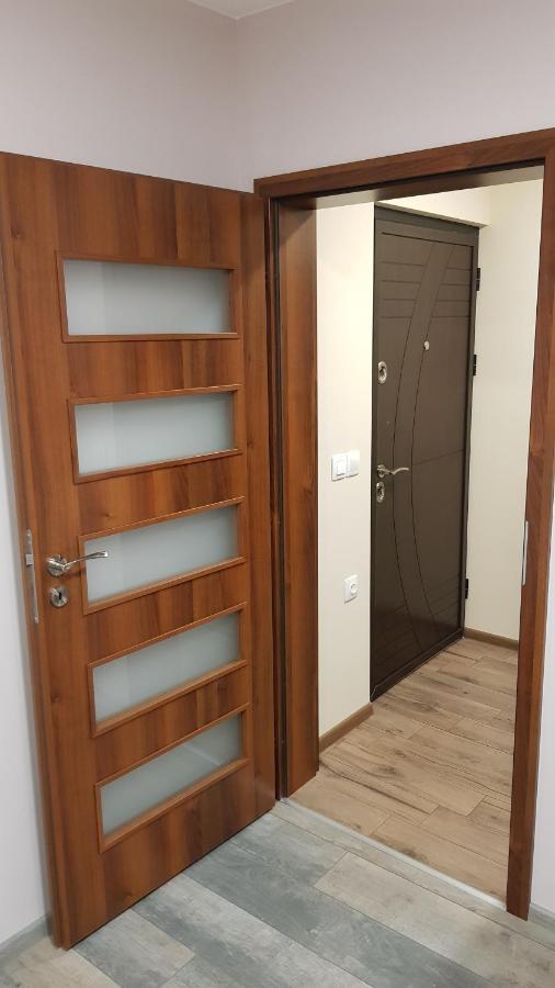 Lux Apartment Монтана Екстериор снимка