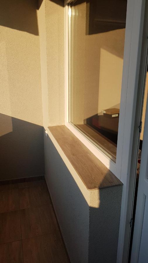 Lux Apartment Монтана Екстериор снимка
