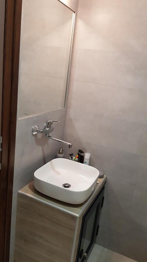 Lux Apartment Монтана Екстериор снимка